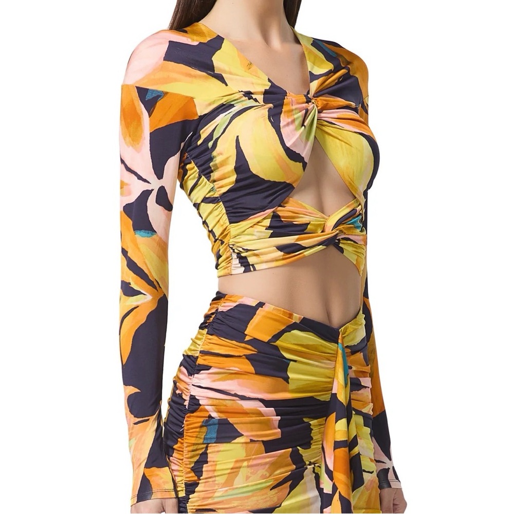 AFRM Whitney Top Sz S Front Twist Crop Festival NWT